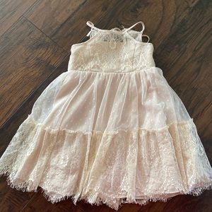 David’s bridal Bohemian flower girl dress Ivory 2T